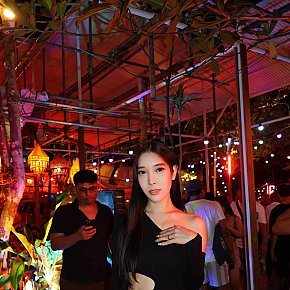 Pipi-Chanel escort in Tokyo offers Experiência com garotas (GFE) services