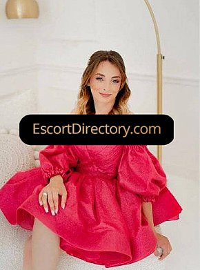 Emily escort in  offers Sex în Diferite Poziţii services