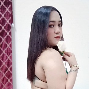 Curvy-girl escort in Doha offers Experiencia de Novia (GFE)
 services