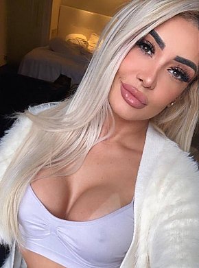 Patricia-_Luxury Tetas Enormes escort in Brussels offers Posición 69 services