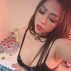 Lisa Completamente Natural escort in Manama offers Massagem sensual em todo o corpo services