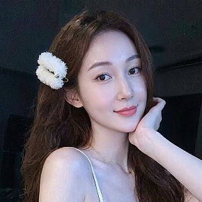 Rose escort in  offers Facesitting services