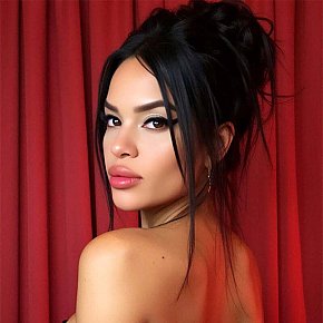 Bettina All Natural
 escort in London offers Girlfriend Experience (GFE) services