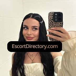 Esenia Vip Escort escort in Milan offers Costumi/uniformi services