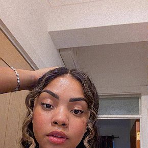 Agatha Deportista escort in London offers Experiencia de Novia (GFE)
 services