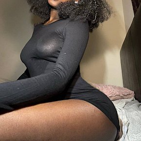 Kinky-bae escort in Kampala offers Extraball services