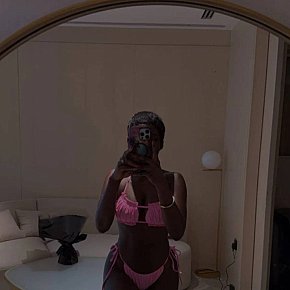 Kinky-bae Ocazional escort in Kampala offers 69 services
