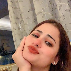 Ishita escort in  offers Beijar services