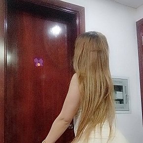 Kosem escort in Abu Dhabi offers Sex in Different Positions services