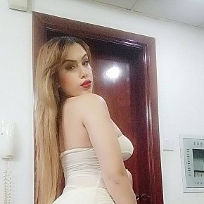 Kosem escort in Abu Dhabi offers Sex in Different Positions services