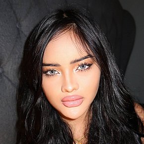 Ayesha escort in Bangkok offers Experiencia de Novia (GFE)
 services