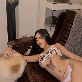 Ayesha escort in Bangkok offers Experiencia de Novia (GFE)
 services