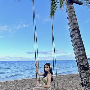 Anna escort in Manila offers Web cam services