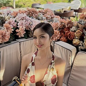 Anna escort in Manila offers Web cam services