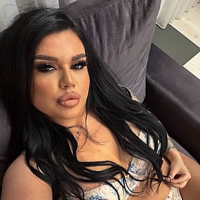 Tina Großer Hintern escort in Riyadh offers In den Mund spritzen services