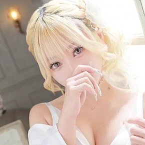 Rina escort in Osaka offers Sărut services