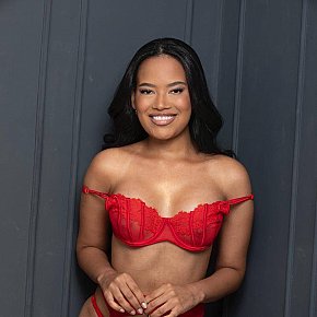 Roanna escort in Brussels offers sexo oral sem preservativo até finalizar services