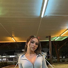 Yeva Model/Ex-Model escort in Bangkok offers Intimmassage services