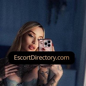 Valeria Vip Escort escort in Warsaw offers Fingering services