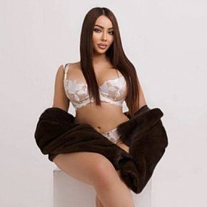 Vanessa-Lux escort in London offers French Kissing services