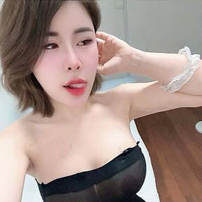 Tina escort in Singapore City offers Massagem sensual em todo o corpo services