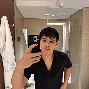Ken_Liam Muscular
 escort in Quezon City