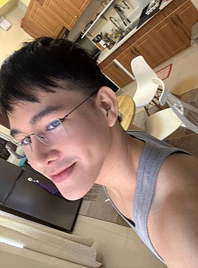 Ken_Liam Muscular
 escort in Quezon City