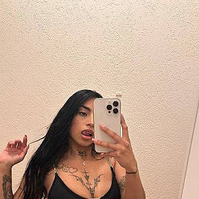 Alysa escort in Munich offers Bacio alla francese services