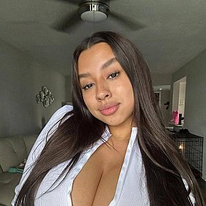 Sarah-Steve Mûre escort in Edmonton offers Massage intime services