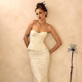 Joanna All Natural
 escort in London offers Girlfriend Experience (GFE) services