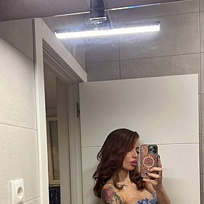 Sasha escort in London offers Girlfriend Experience(GFE) services