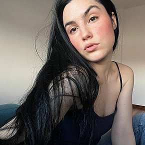 Maiko Mignonă escort in Torino offers Girlfriend Experience(GFE) services