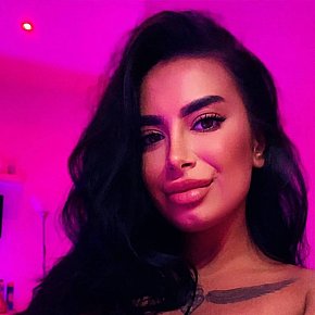 Sarah Superpeituda escort in Wien offers Experiência com garotas (GFE) services