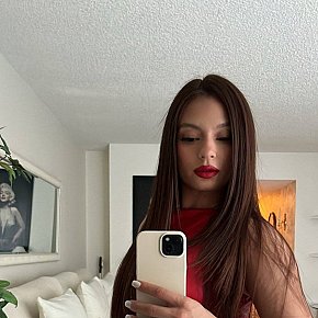 Olivia Vip Escort escort in Bangkok offers Experiência com garotas (GFE) services