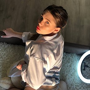 Molly Super Gros Seins escort in Abu Dhabi