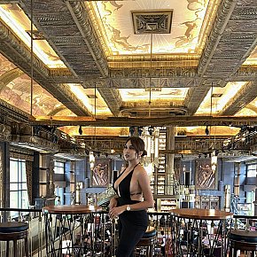 Kat-Nasser escort in  offers Sărut Franţuzesc services