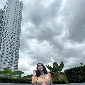Kat-Nasser escort in  offers Sărut Franţuzesc services