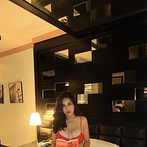 Kat-Nasser escort in  offers Sărut Franţuzesc services