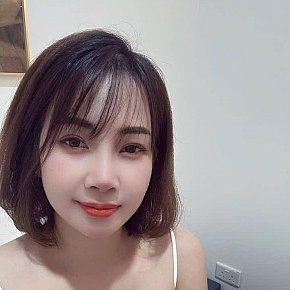 Xi-Xi escort in Singapore City offers Shower  services