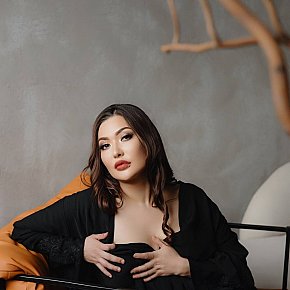 Asemaj99 escort in Kuwait City offers Full Body Sensual Massage services