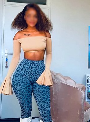 Carolina-squirter Mature escort in Bangkok offers Sex in Different Positions services