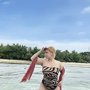 Ellie-Jane-Medusa escort in Manila offers Web cam services