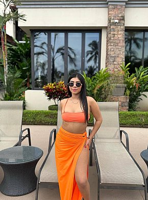 Monik Occasional
 escort in San Jose offers Handjob services