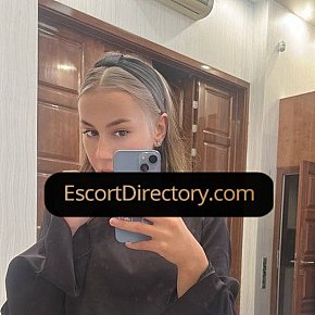 Kamilla Vip Escort escort in Budapest offers French Kissing services