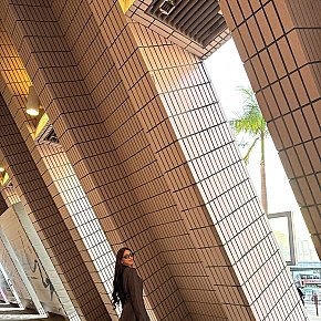 Alexa escort in Singapore City offers Golden Shower (give) services