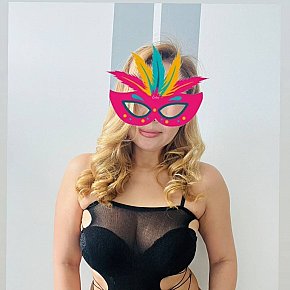 Margot Mature escort in Danang offers Costumes/uniforms services