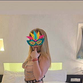 Margot Mature escort in Danang offers Costumes/uniforms services