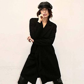 Vicky All Natural
 escort in London offers Girlfriend Experience (GFE) services