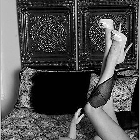 Elyse All Natural
 escort in Bucharest offers Sex in Different Positions services