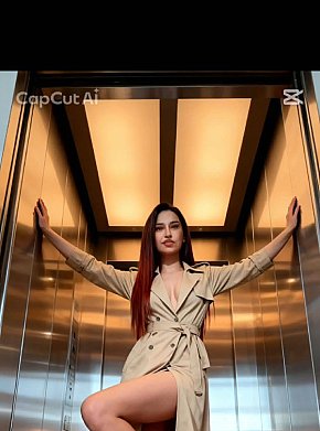 NINA-ELIT Completamente Natural escort in Sofia offers Ejaculação no corpo (COB) services